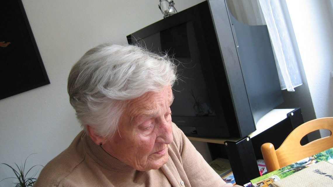 Pourquoi opter pour une prise en charge à domicile d’un malade d’Alzheimer ?
